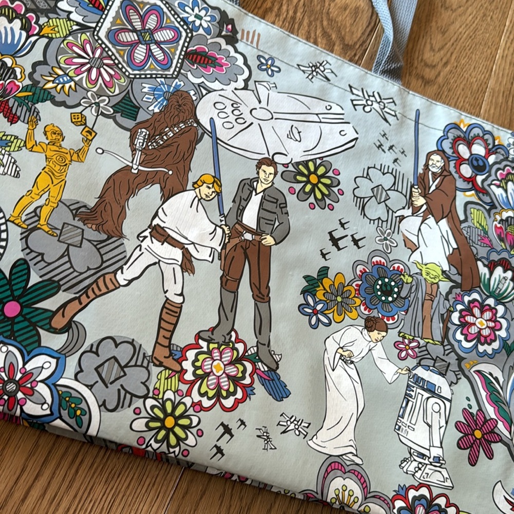 NEW Vera Bradley Star Wars Far Far Away reusable market tote NWT - Picture 2 of 7